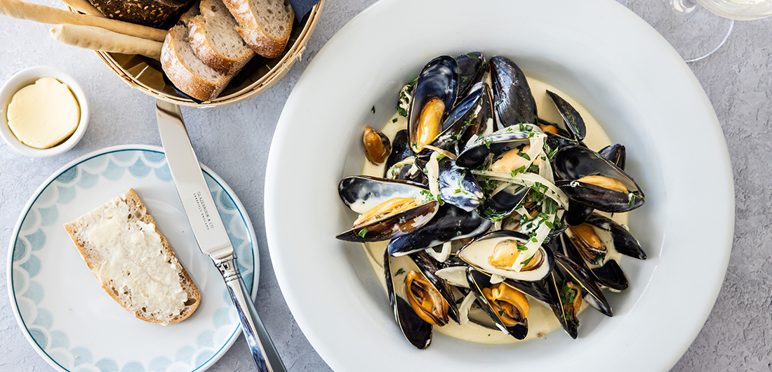 Oyster Box Mussels